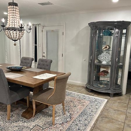 4/3 Home Centrally Located, Beach, Casino, Airport, Dining, Golfing, Shopping, Entertainment غولفبورت المظهر الخارجي الصورة