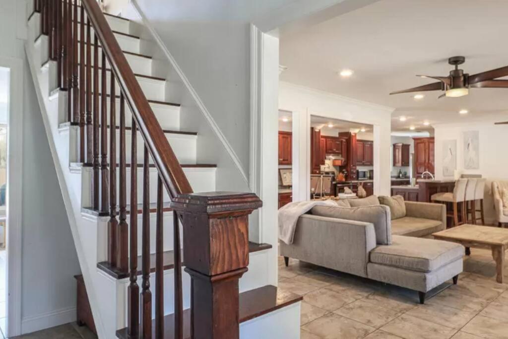 4/3 Home Centrally Located, Beach, Casino, Airport, Dining, Golfing, Shopping, Entertainment غولفبورت المظهر الخارجي الصورة