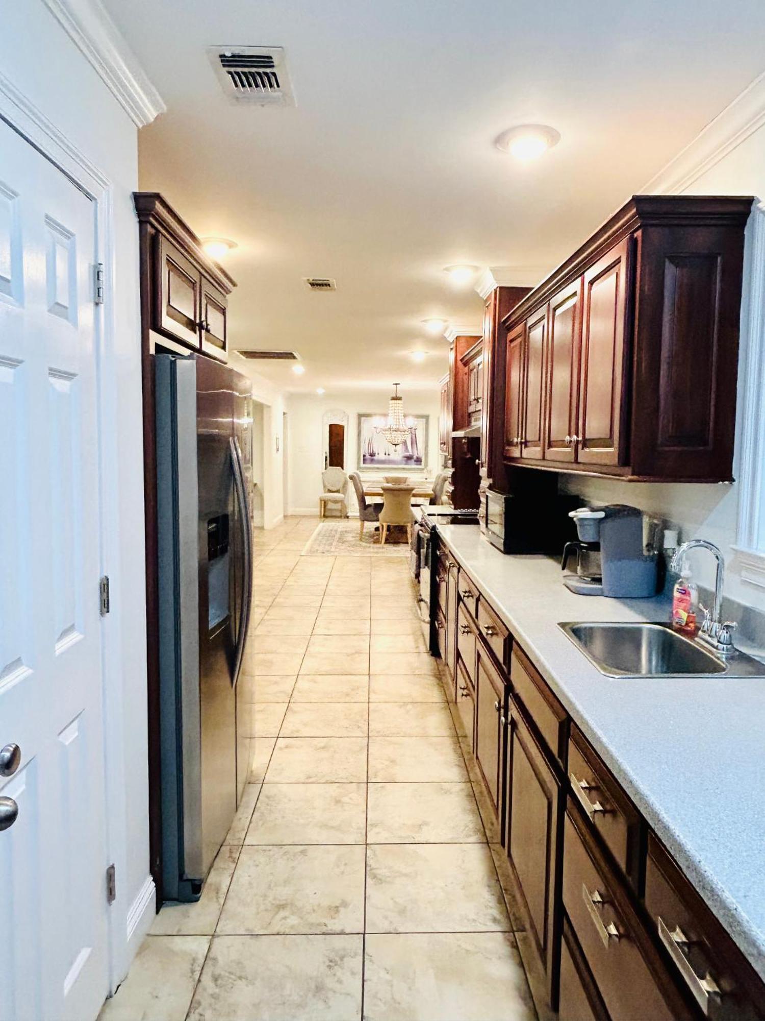 4/3 Home Centrally Located, Beach, Casino, Airport, Dining, Golfing, Shopping, Entertainment غولفبورت المظهر الخارجي الصورة
